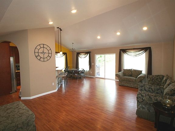 3rd image of 15013 E Rich Ave