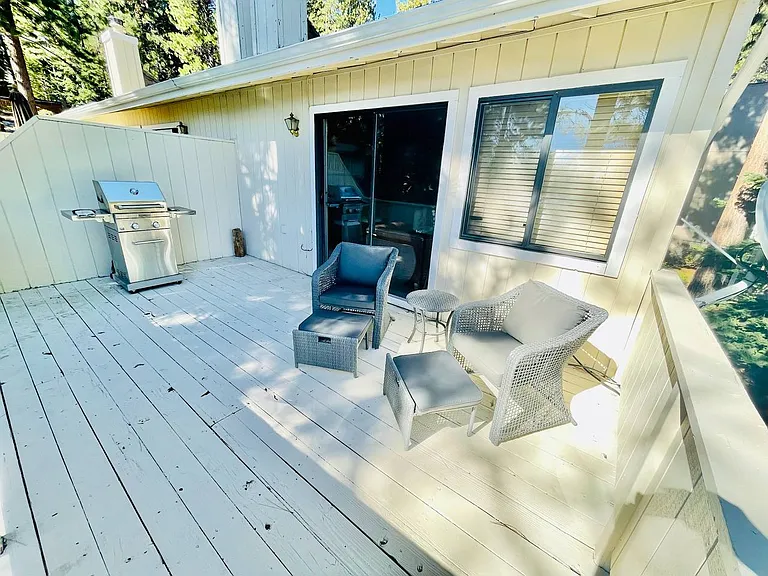 317 Cottonwood Ct — Photo 15