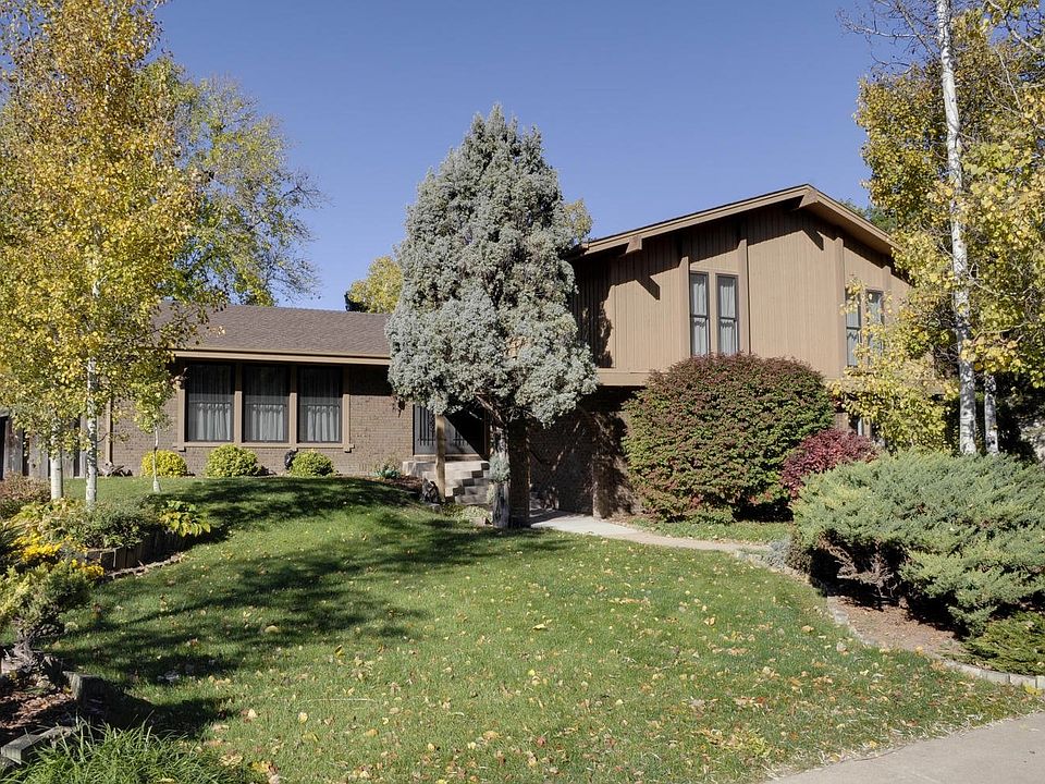 For Sale: 1905 Pawnee Dr, Fort Collins, CO 80525