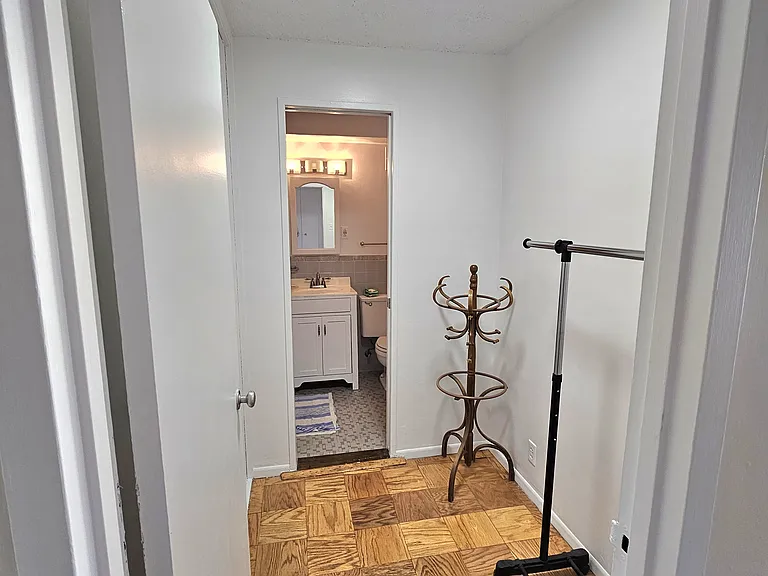 100 York St #17K — Photo 1