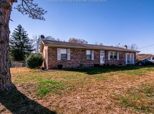 438 King Dr, Evans, WV 25241
