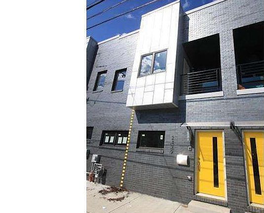 2nd image of 2428 E Letterly St