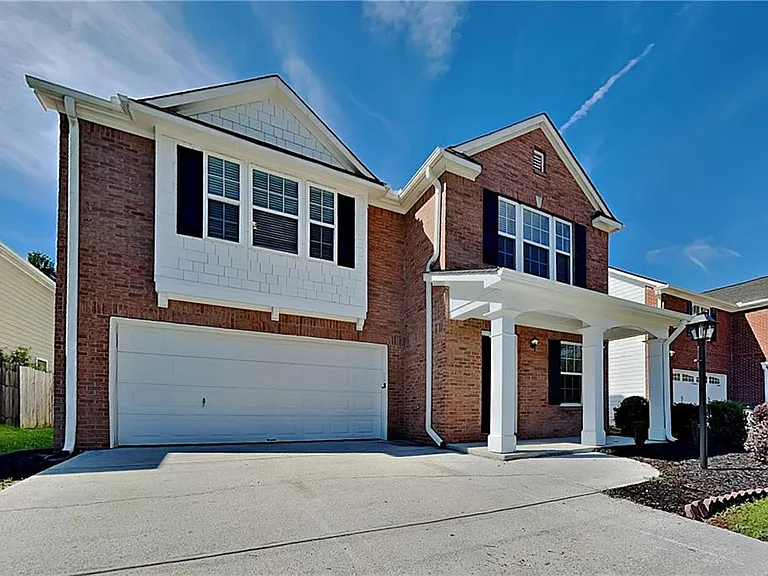3118 Farmstead Ct — Photo 1