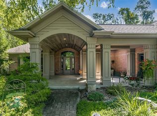 4925 Deer View Rd, Cedar Rapids, IA 52411