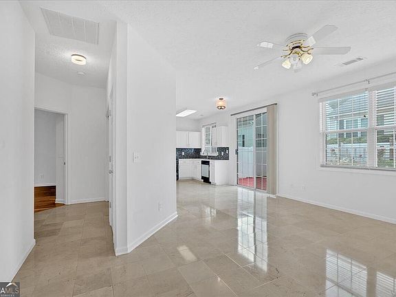 5th image of 106 Manley Ct