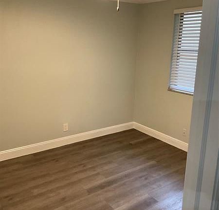 3rd image of 10825 Royal Palm Blvd #1