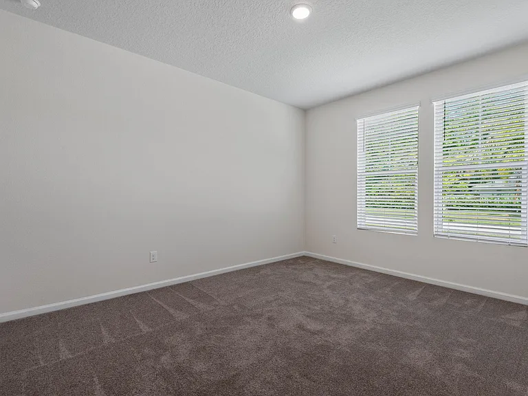 46 Poplar Dr — Photo 37