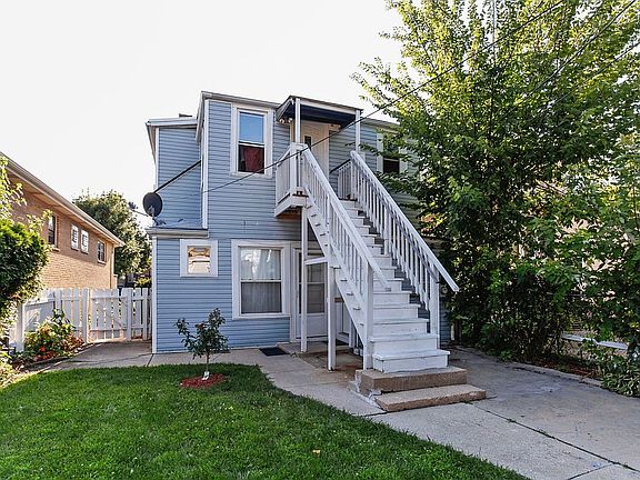 4th image of 2835 Harvey Ave