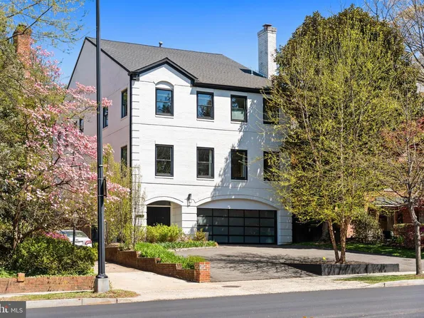 4725 Massachusetts Ave NW, Washington, DC 20016