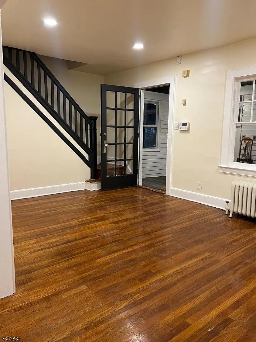 2 bed, 2.0 bath, 1700 sqft, $3,300 — Photo 1