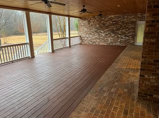 41 Thurston Lake Dr, Columbus, MS 39701