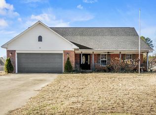 119 Wren Rd, Fayetteville, NC 28306