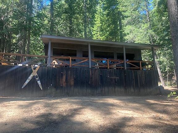 4th image of 24176 Crescent Lake Rd