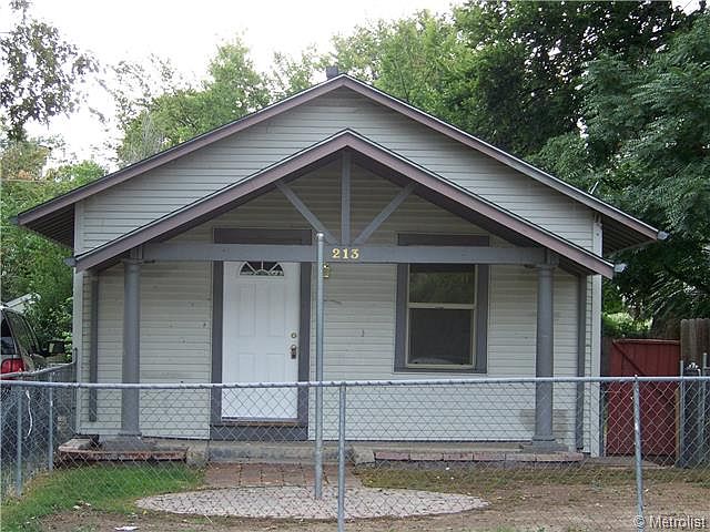 1st image of 213 Lowell Blvd