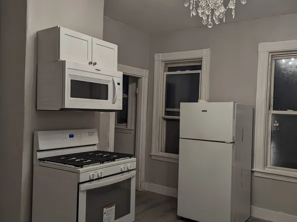 77 Bowdoin Ave, Dorchester, MA 02121