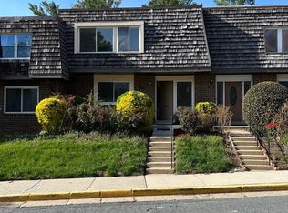 322 W Deer Park Rd #2-C, Gaithersburg, MD 20877