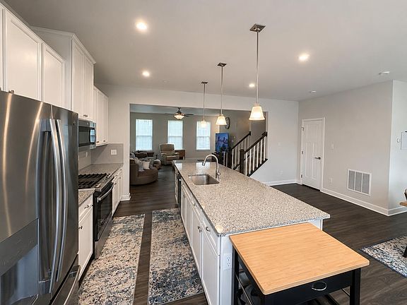 4th image of 188 Moyer Hill Dr