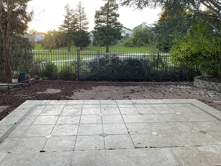2140 Canyon Lakes Dr — Photo 14