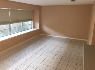 3852 Laura Leigh Ln, Friendswood, TX 77546