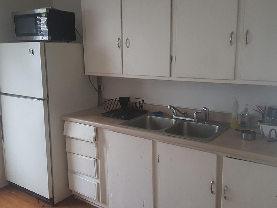 2nd image of 1659 Lyola Ct