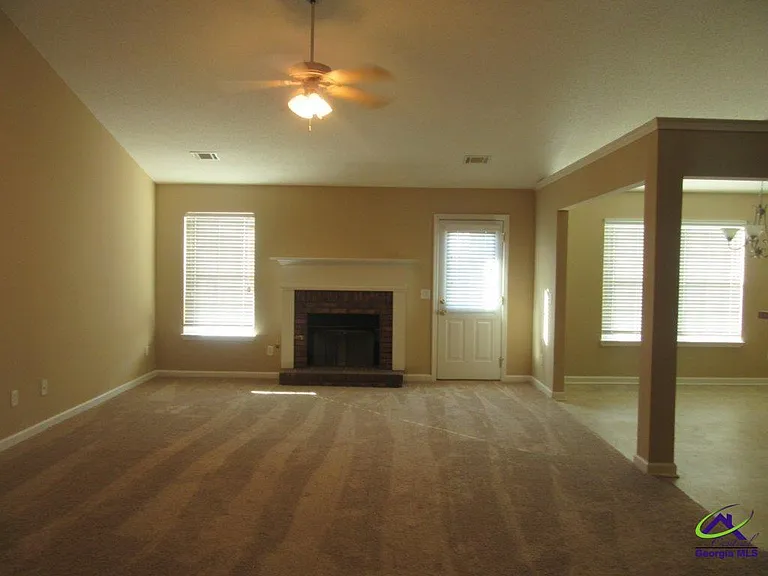 302 Timberwind Dr — Photo 5