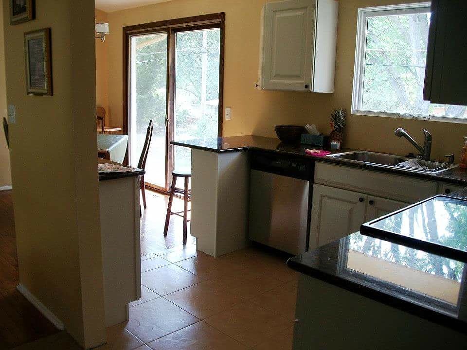 1st image of 451 Glenhaven Dr