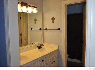 2101 Beachwood Dr, Sanford, NC 27330