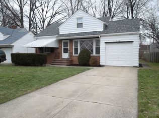 321 E 255th St, Euclid, OH