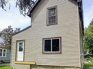 21 Benedict St, Perry, NY 14530