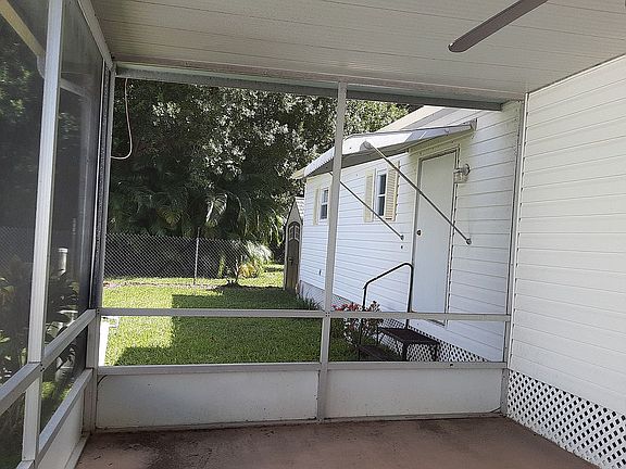 2nd image of 17881 N Tamiami Trl #8