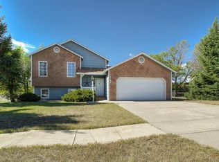 1709 Copperdale Dr, Rapid City, SD 57703