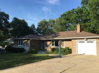 537 Charles Ln, Madison, WI 53711