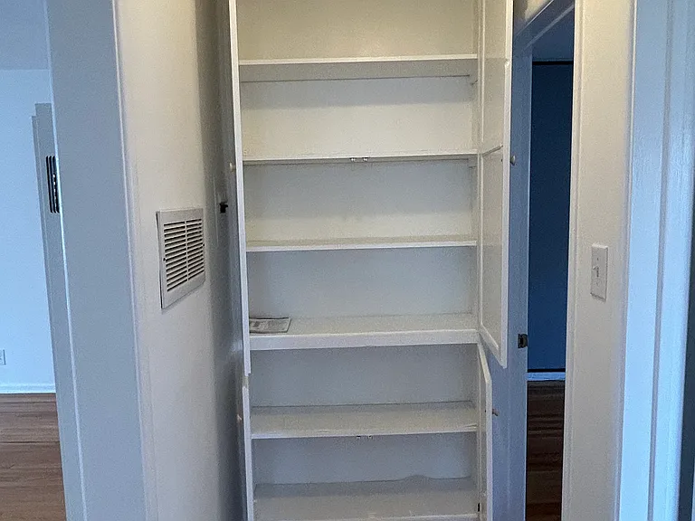 1041 Euclid St #E — Photo 14
