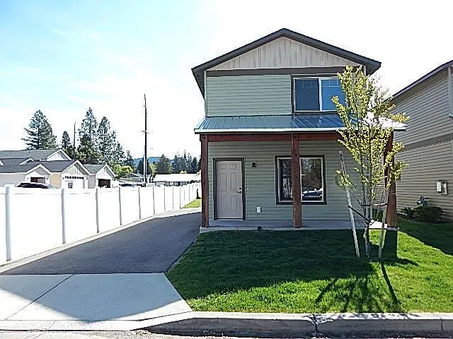 2834 N 14th Pl