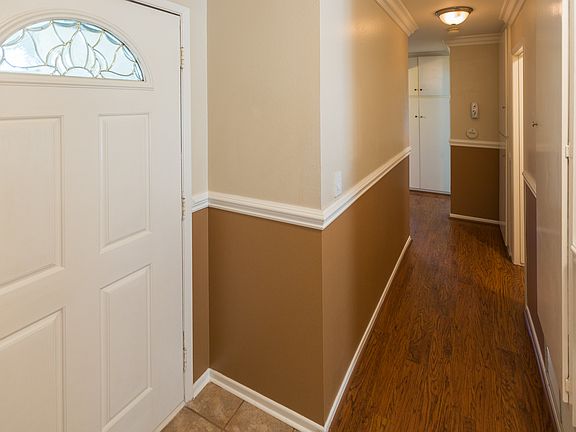 3rd image of 4225 E Alderdale Ave