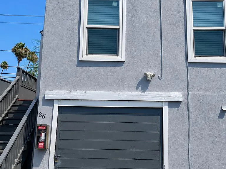 88 S Allen Ave — Photo 35