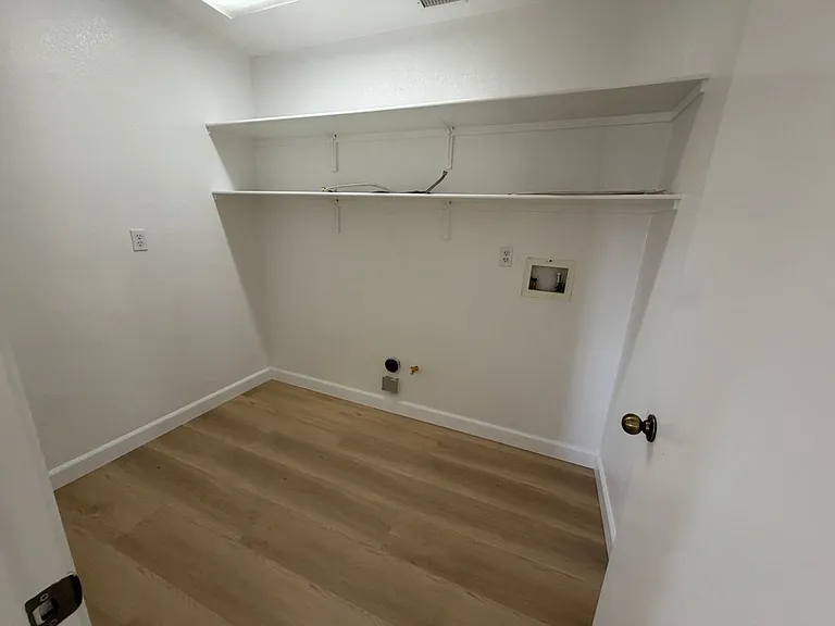 1356 Comfrey Leaf Dr — Photo 8
