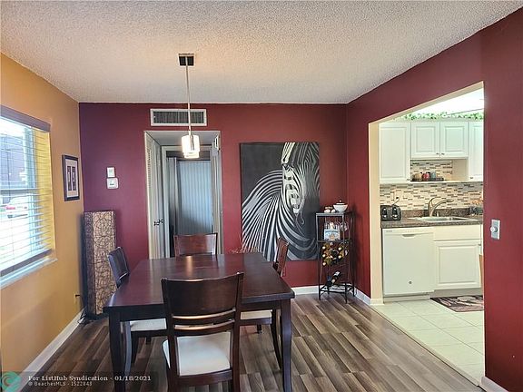 5th image of 392 Normandy Ln #392-I