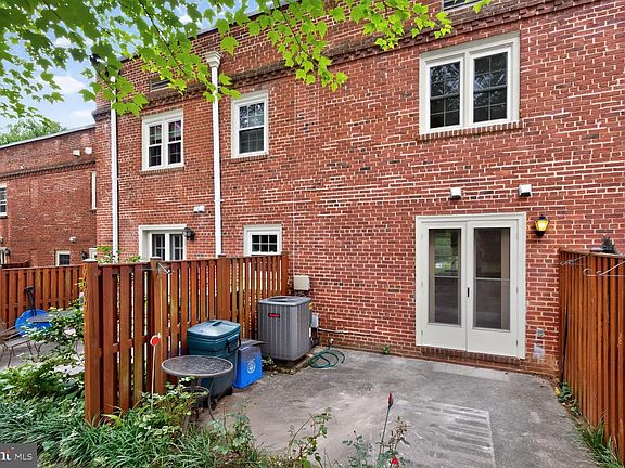 5th image of 6609 Hillandale Rd #90