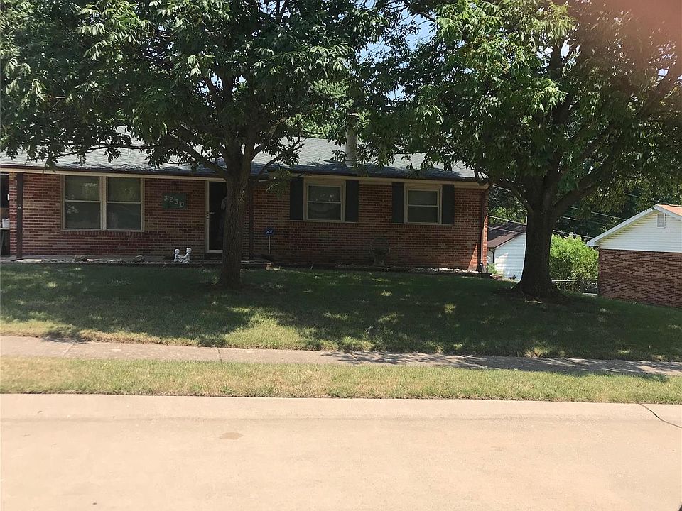 1st image of 3230 Lake Ave
