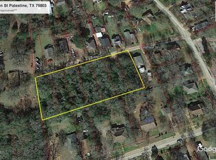 706 Harrison St, Palestine, TX 75803