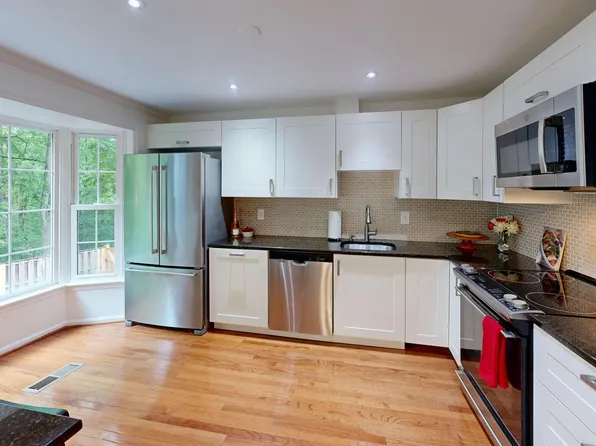 6549 Coachleigh Way, Alexandria, VA 22315