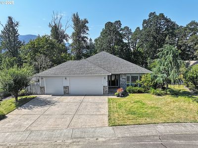 1013 Lakeside Ct, North Bonneville, WA, 98639