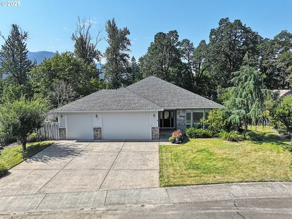 1013 Lakeside Ct, North Bonneville, WA 98639
