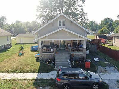 2nd image of 502 N Race St