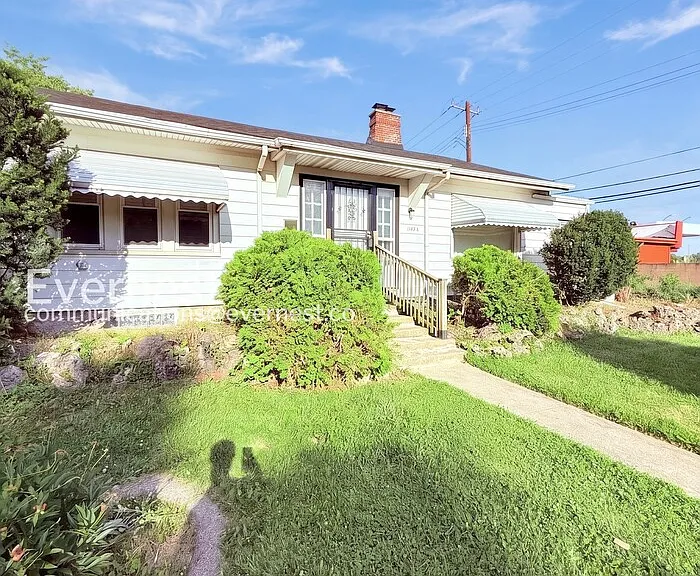 11634 Ashton Ave — Photo 2