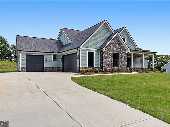 2nd image of 105 Maney Dr