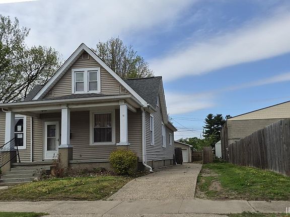 3rd image of 1409 Main St