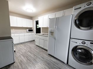 800 E 5th Ave #2, Mitchell, SD 57301