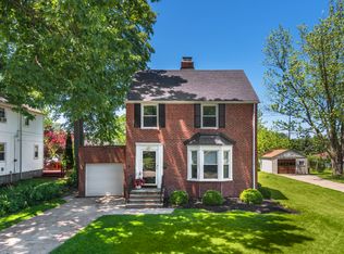 600 Helper Dr, Bedford, OH 44146